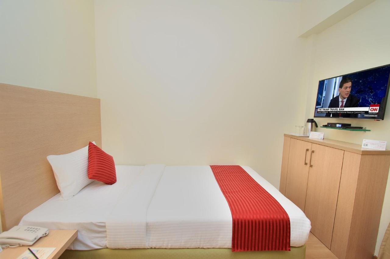 La Sara Regent Hotel Bangalore Eksteriør billede