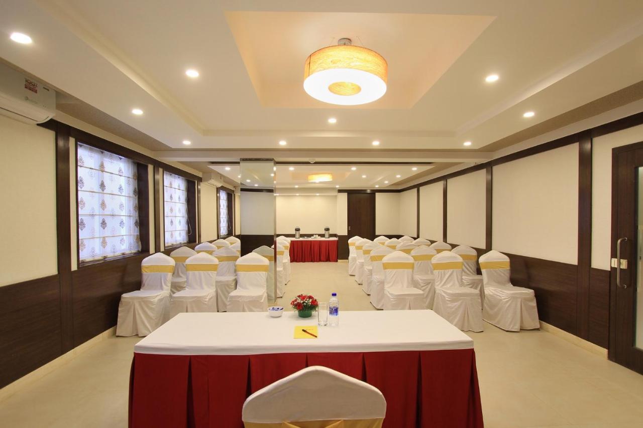 La Sara Regent Hotel Bangalore Eksteriør billede