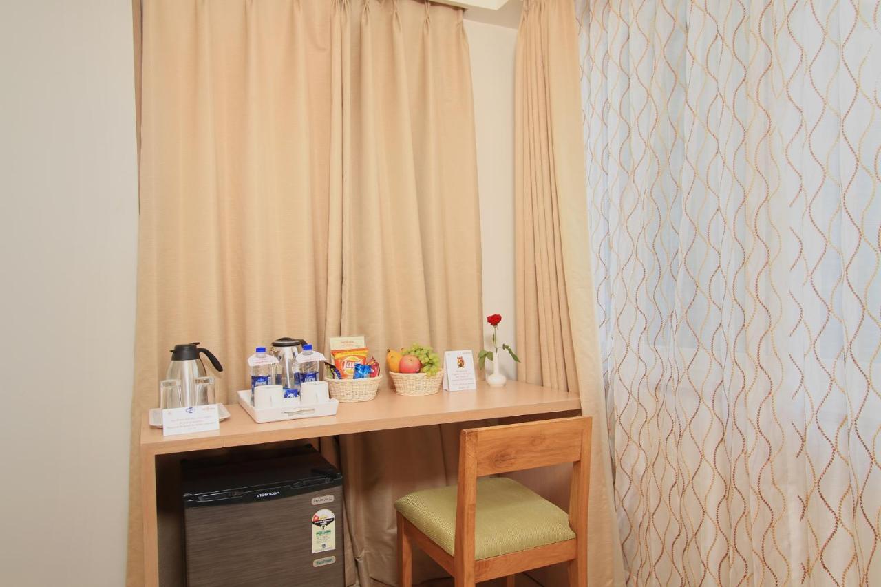 La Sara Regent Hotel Bangalore Eksteriør billede