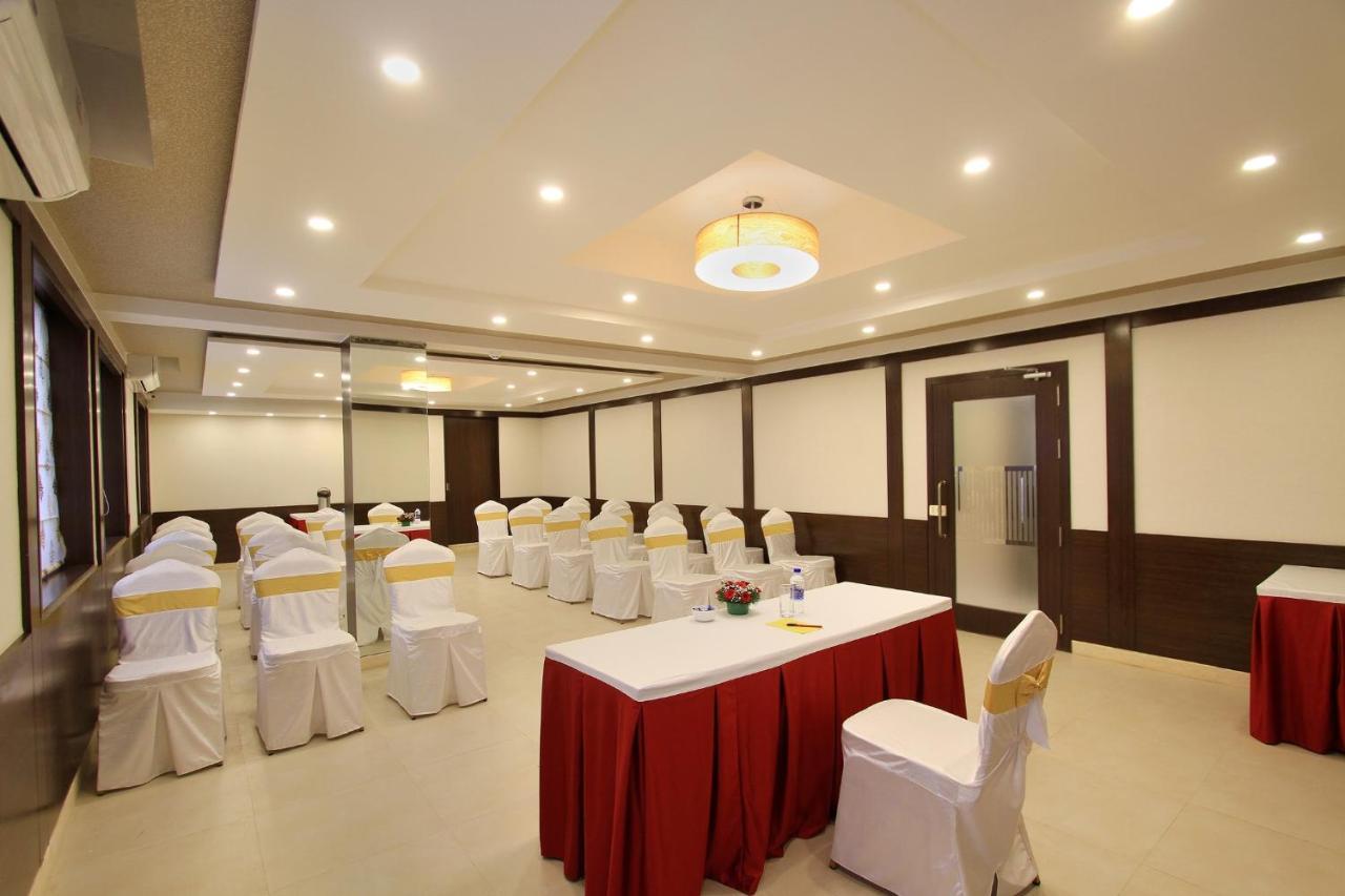 La Sara Regent Hotel Bangalore Eksteriør billede