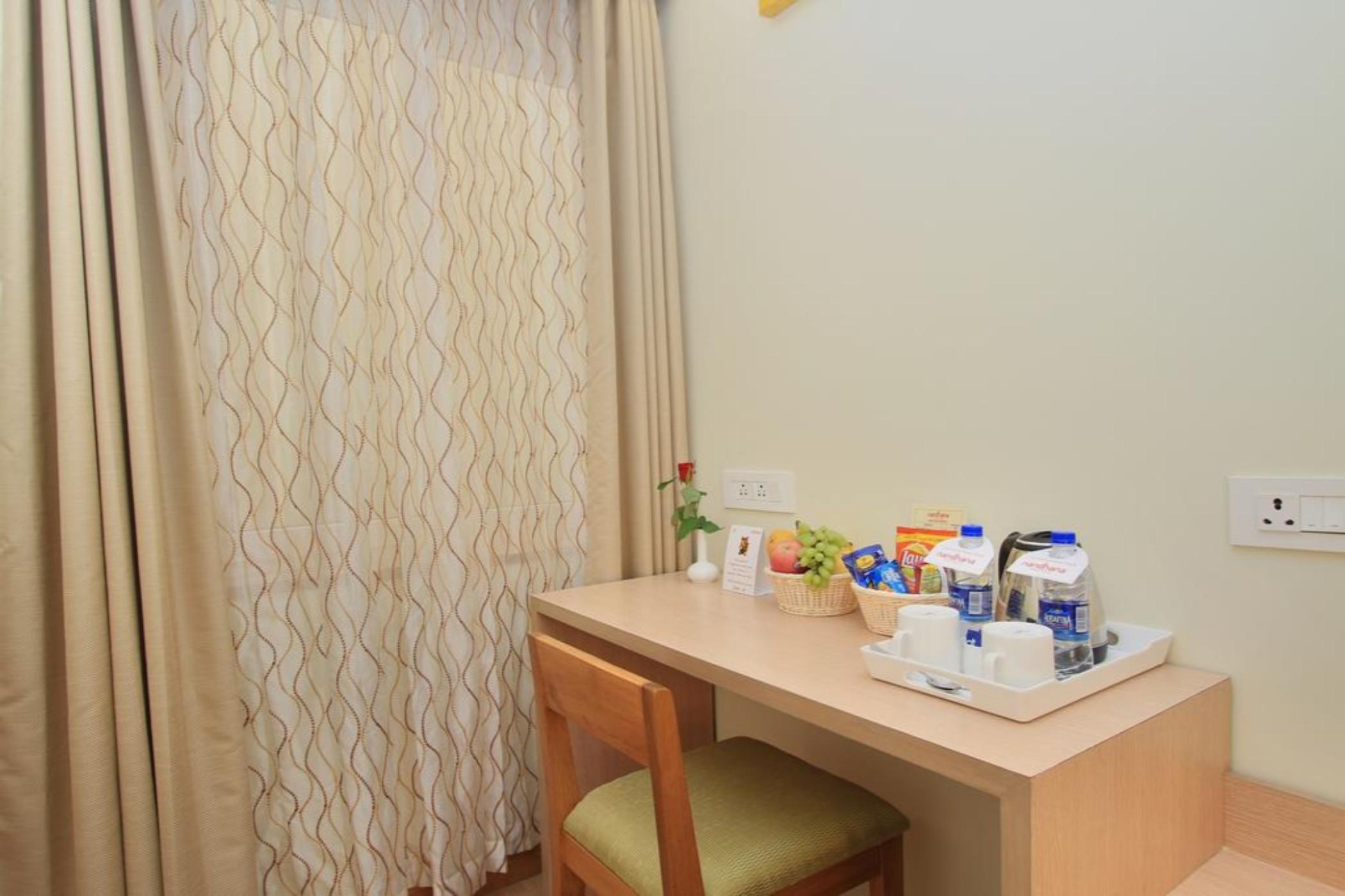 La Sara Regent Hotel Bangalore Eksteriør billede